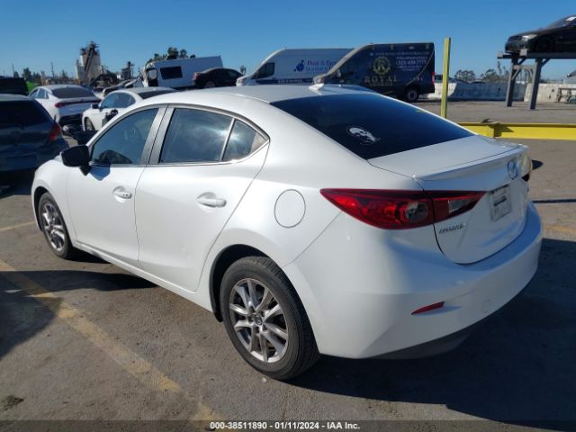 Photo 2 VIN: JM1BM1W76E1197295 - MAZDA MAZDA3 