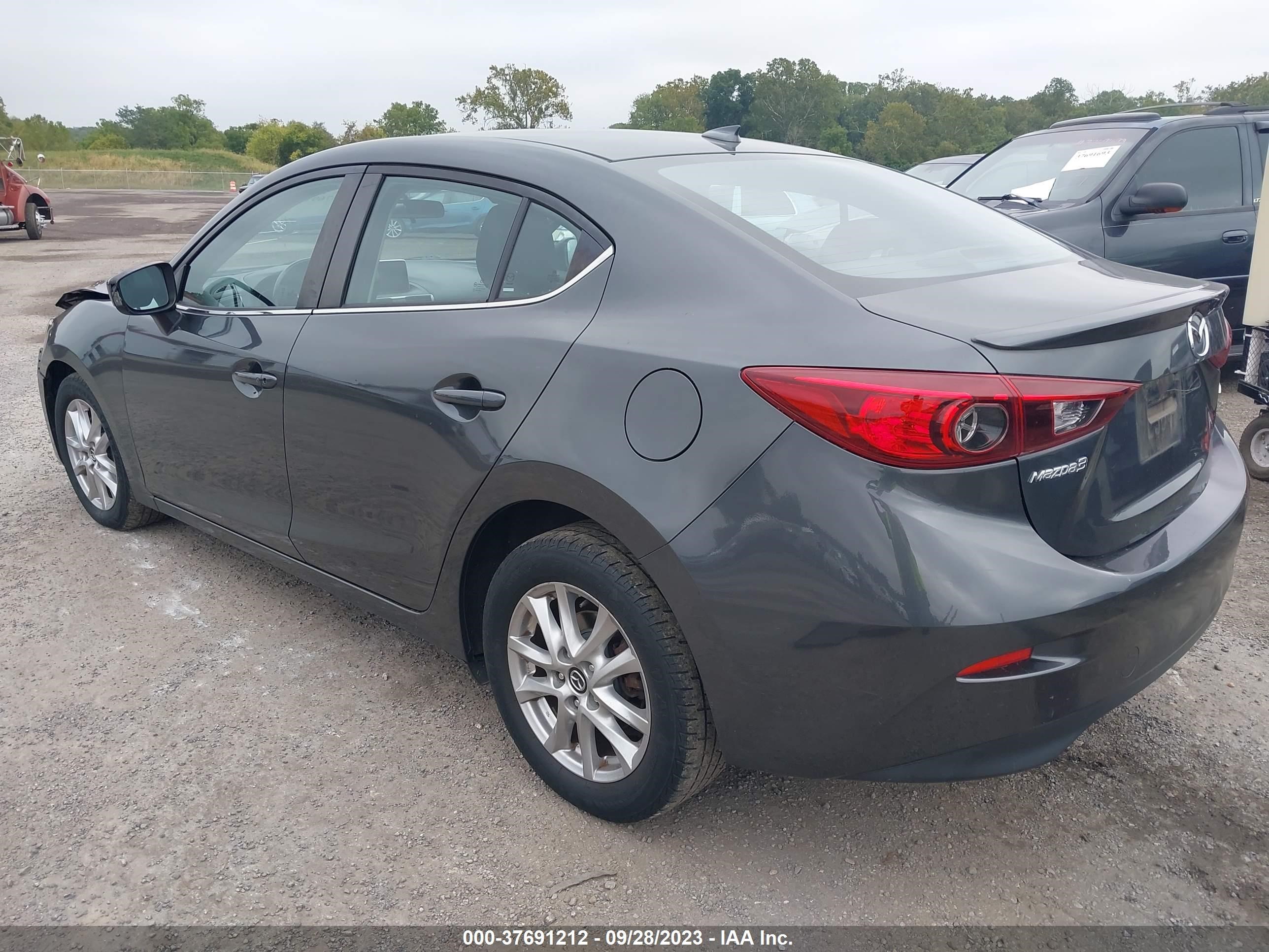 Photo 2 VIN: JM1BM1W77F1224294 - MAZDA 3 