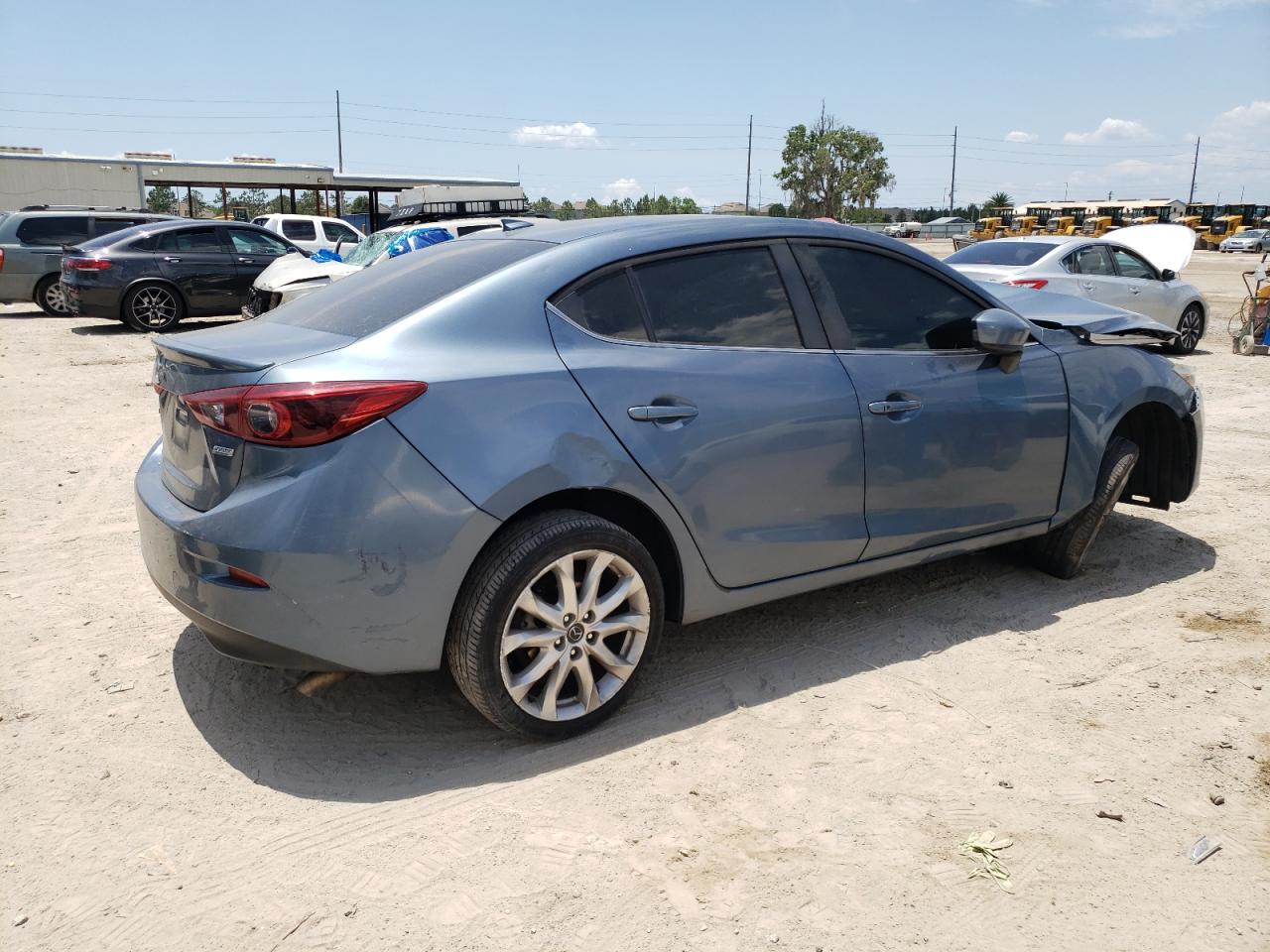 Photo 2 VIN: JM1BM1X33G1311400 - MAZDA 3 