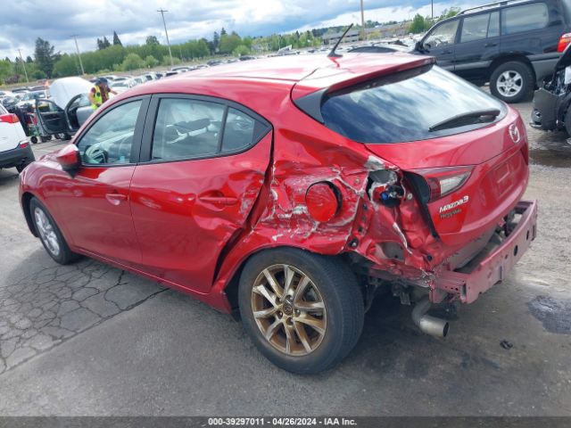 Photo 2 VIN: JM1BN1K72H1126831 - MAZDA MAZDA3 