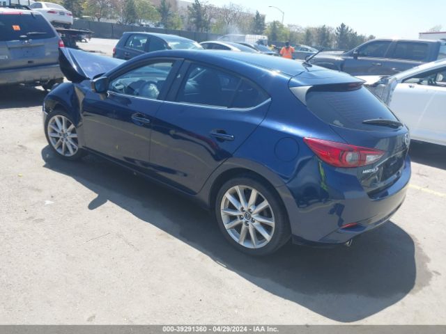 Photo 2 VIN: JM1BN1L3XH1135613 - MAZDA 3 