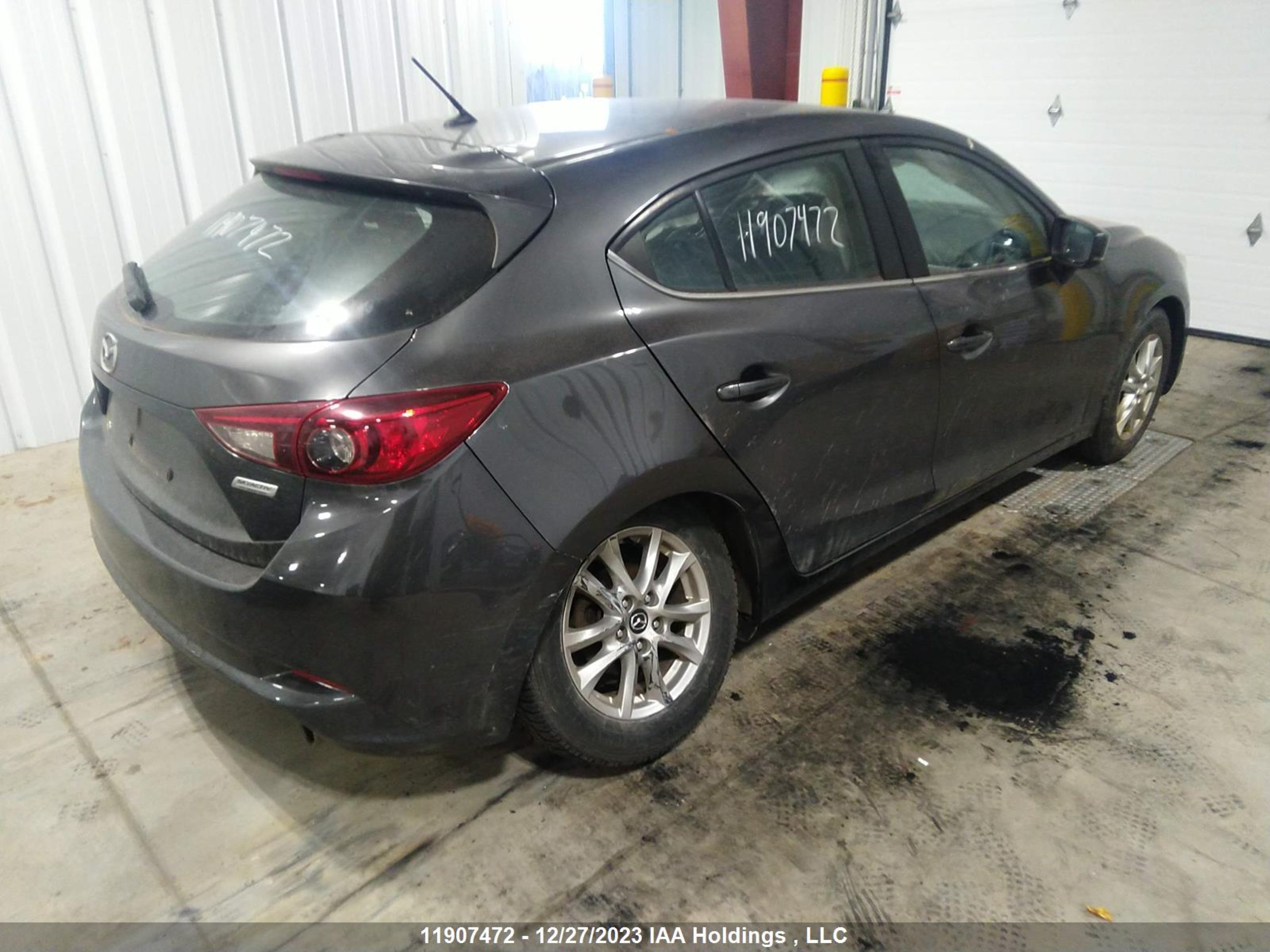 Photo 3 VIN: JM1BN1L74H1118275 - MAZDA 3 