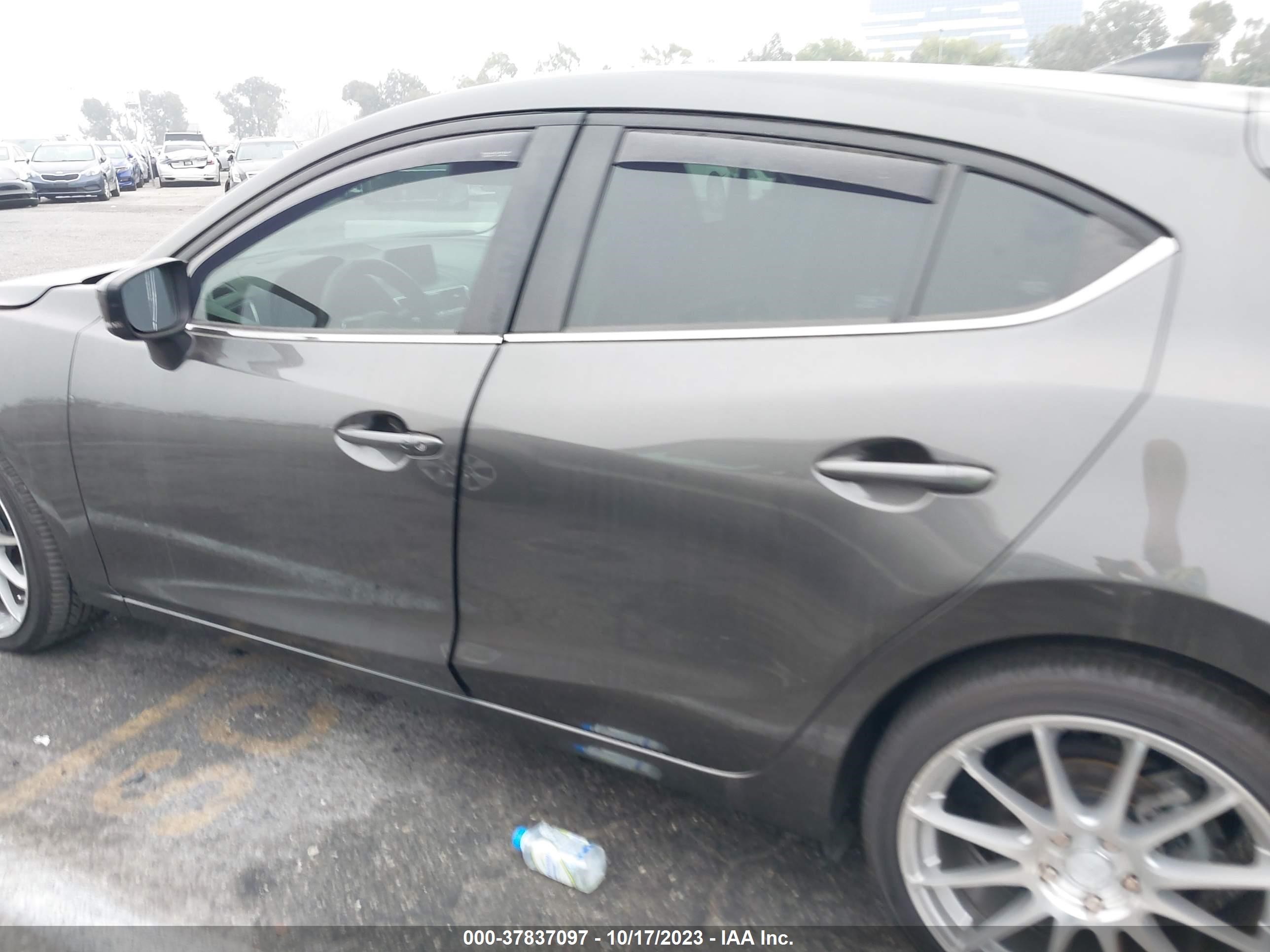 Photo 13 VIN: JM1BN1M37H1133770 - MAZDA 3 