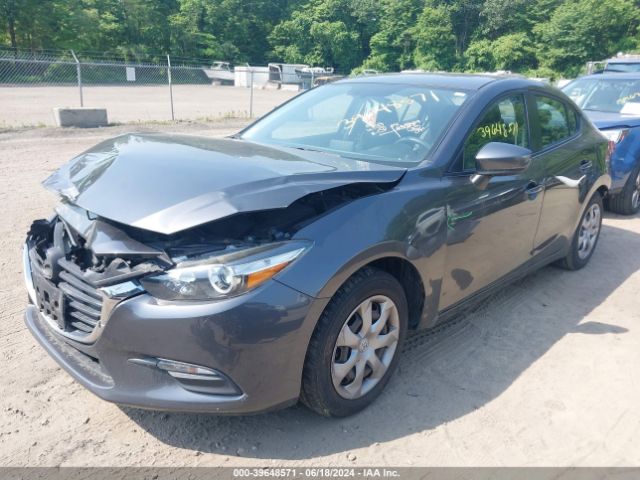 Photo 1 VIN: JM1BN1U7XH1101611 - MAZDA MAZDA3 