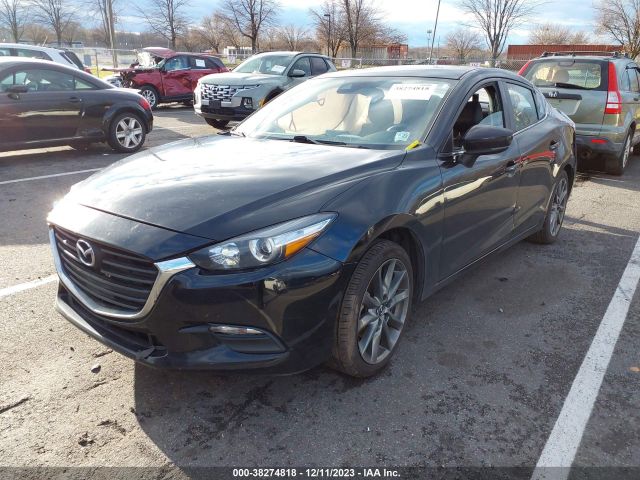 Photo 1 VIN: JM1BN1V3XJ1157033 - MAZDA MAZDA3 4-DOOR 