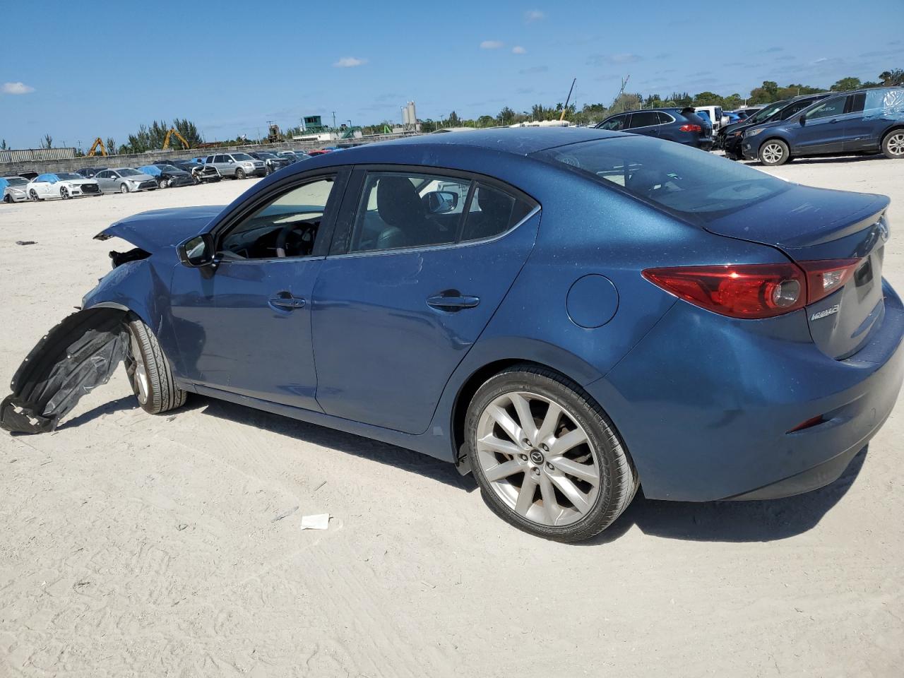 Photo 1 VIN: JM1BN1V77H1105212 - MAZDA 3 