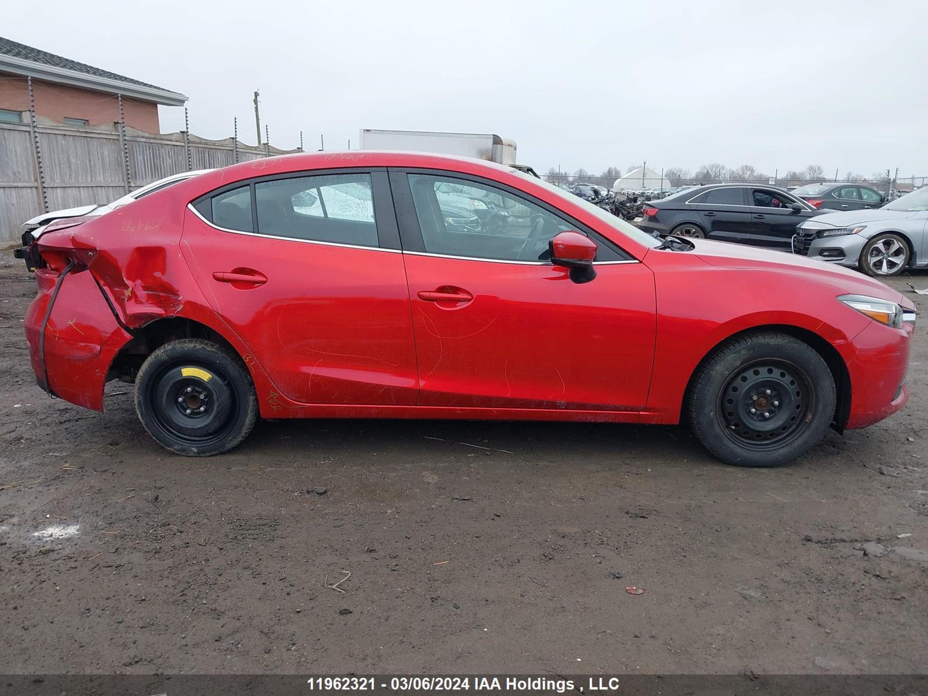 Photo 13 VIN: JM1BN1V78J1158829 - MAZDA 3 