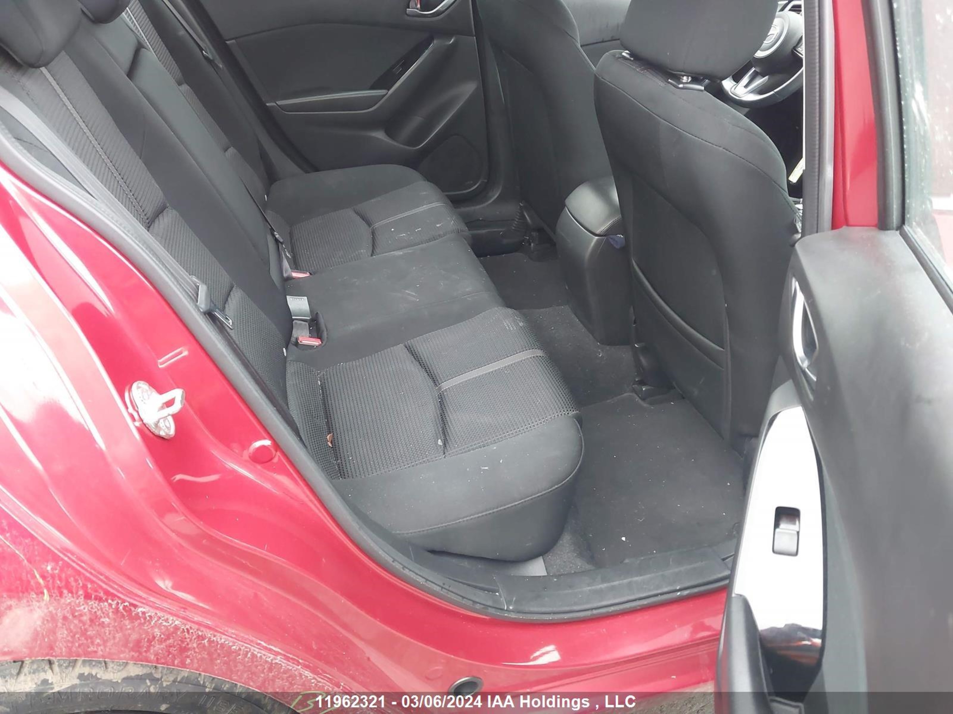 Photo 7 VIN: JM1BN1V78J1158829 - MAZDA 3 