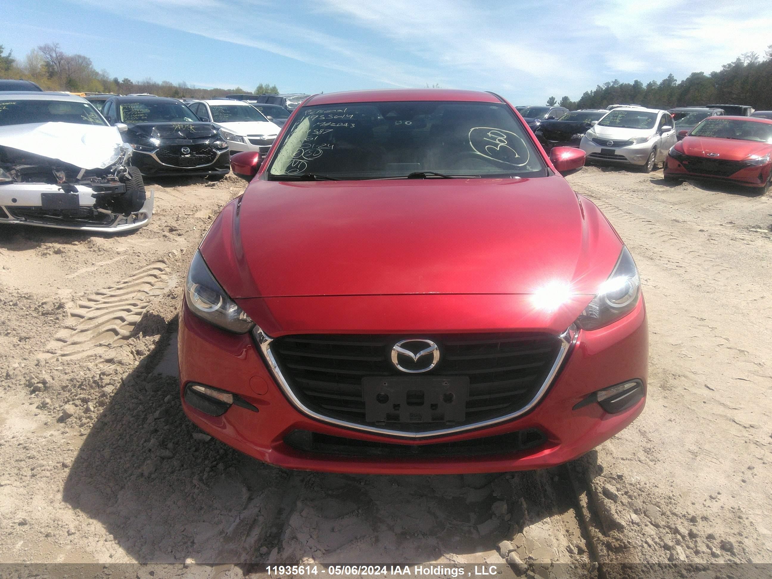 Photo 11 VIN: JM1BN1V78J1184587 - MAZDA 3 