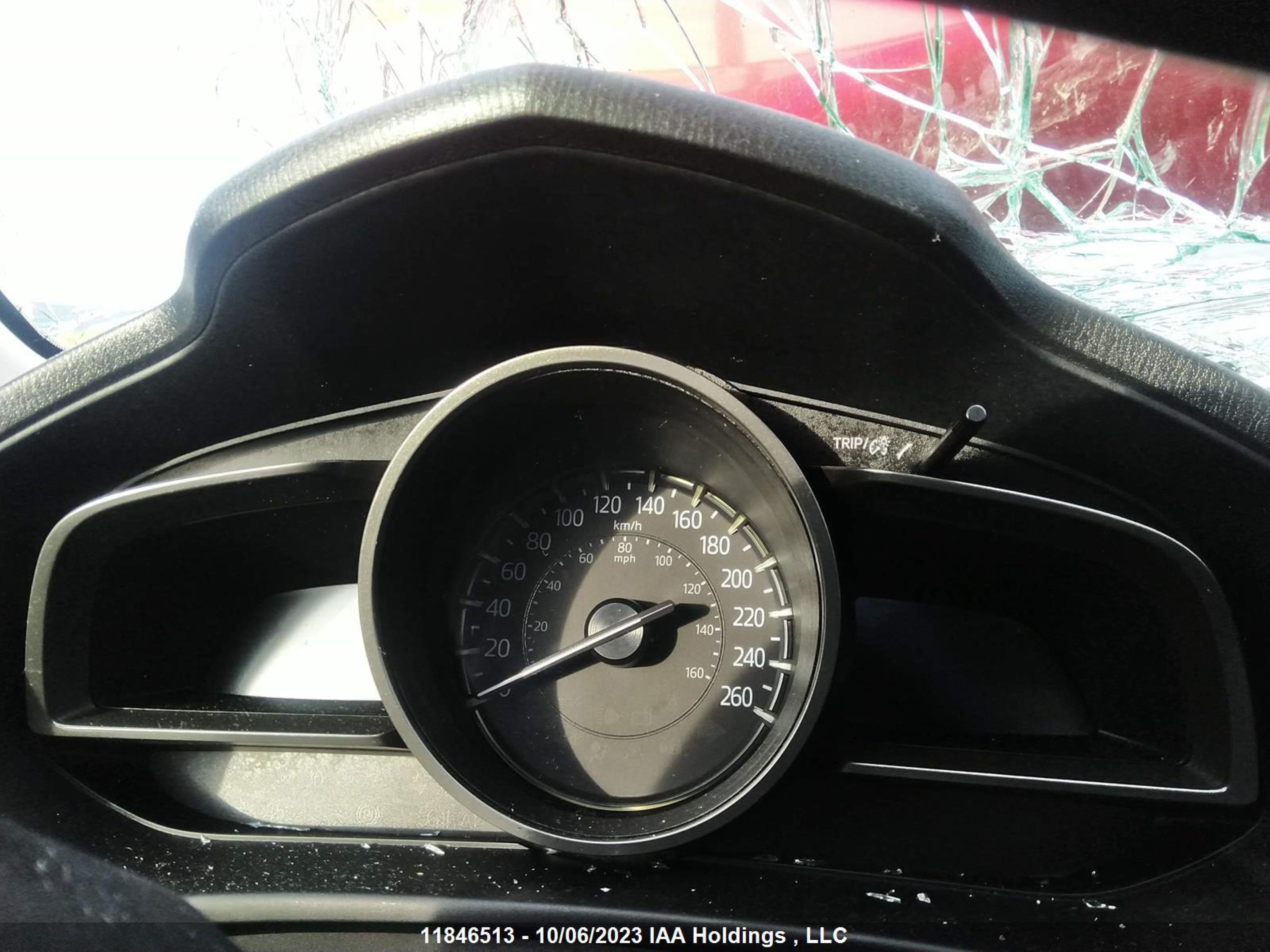 Photo 6 VIN: JM1BN1V78J1195752 - MAZDA 3 