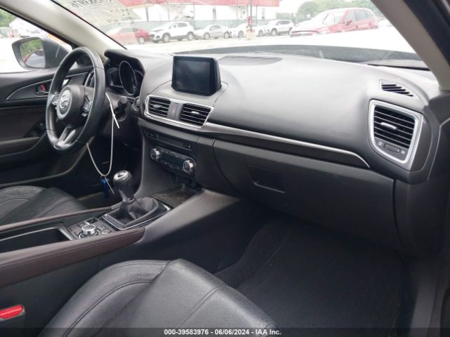 Photo 4 VIN: JM1BN1W3XH1140077 - MAZDA MAZDA3 