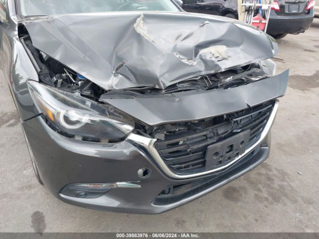 Photo 5 VIN: JM1BN1W3XH1140077 - MAZDA MAZDA3 