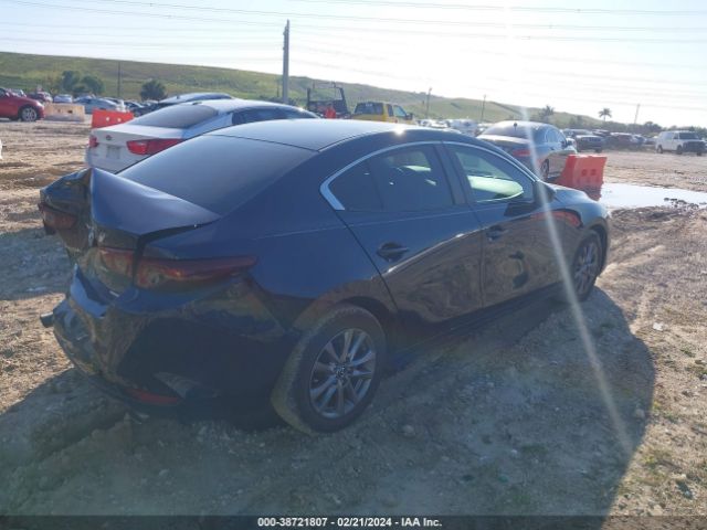 Photo 3 VIN: JM1BPAAL1M1325484 - MAZDA MAZDA3 