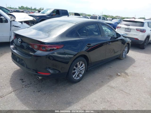 Photo 3 VIN: JM1BPAAL2M1332962 - MAZDA MAZDA3 