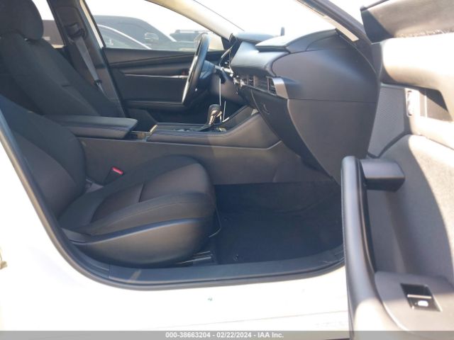 Photo 4 VIN: JM1BPAAL6N1507585 - MAZDA MAZDA3 