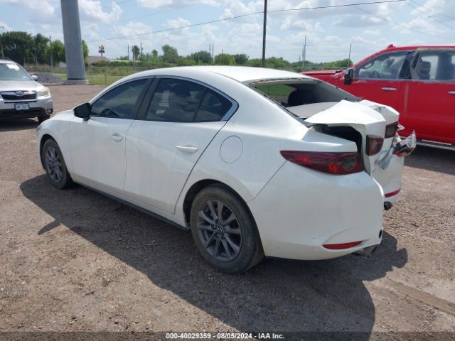 Photo 2 VIN: JM1BPAAL7M1314697 - MAZDA MAZDA3 