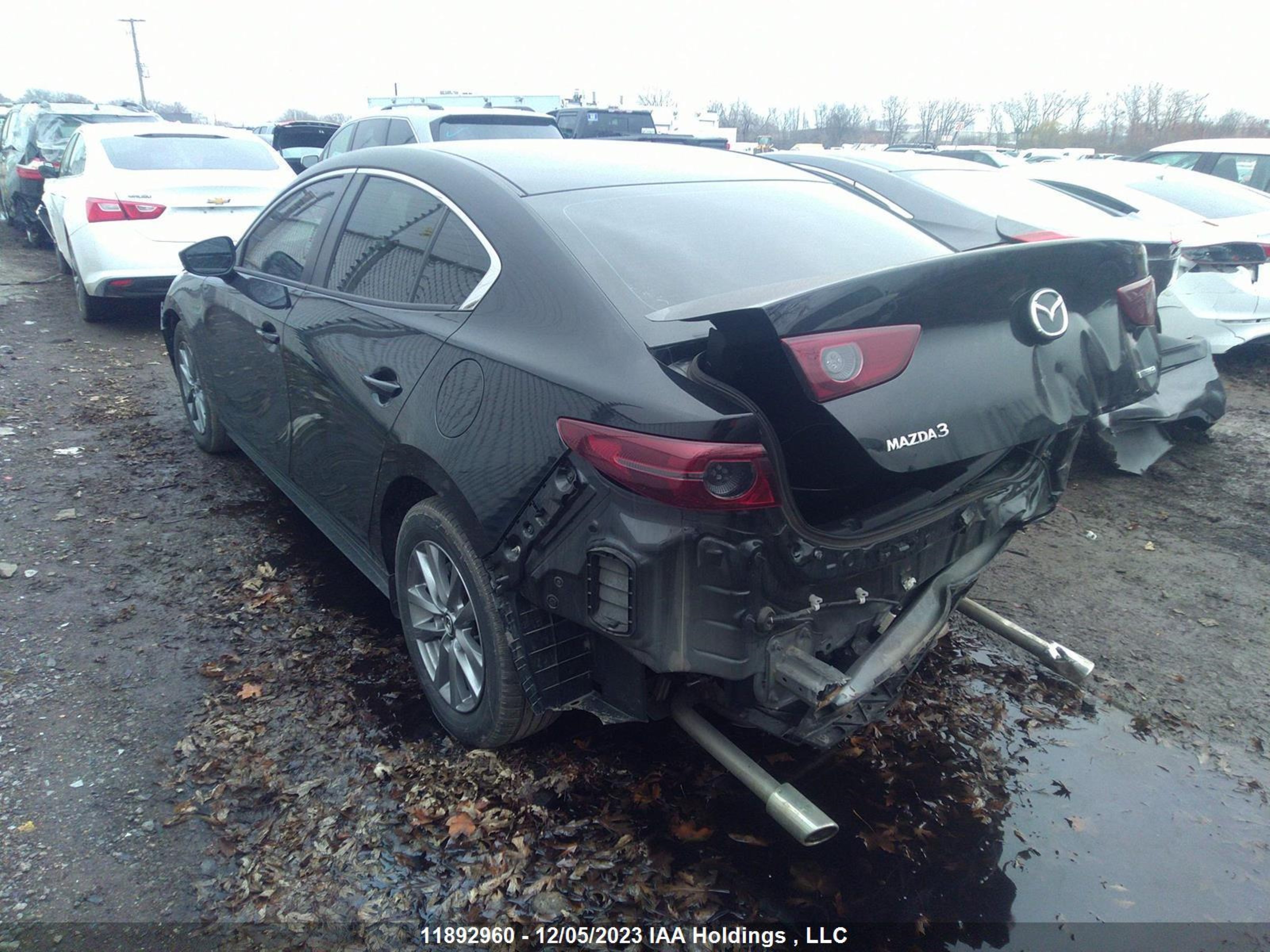 Photo 2 VIN: JM1BPAB77M1340055 - MAZDA 3 