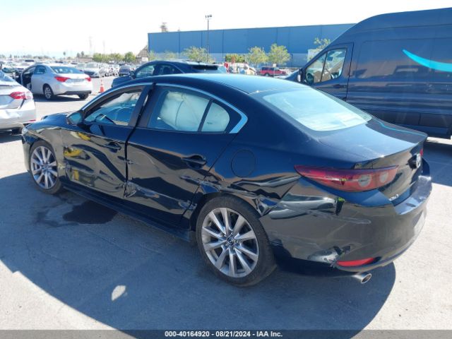 Photo 2 VIN: JM1BPABL4M1330306 - MAZDA MAZDA3 