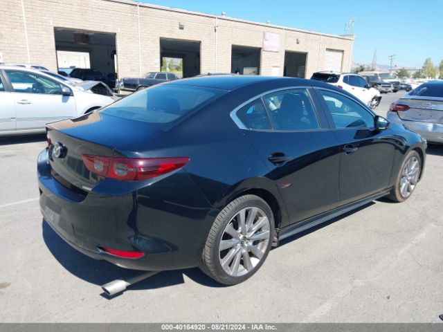 Photo 3 VIN: JM1BPABL4M1330306 - MAZDA MAZDA3 