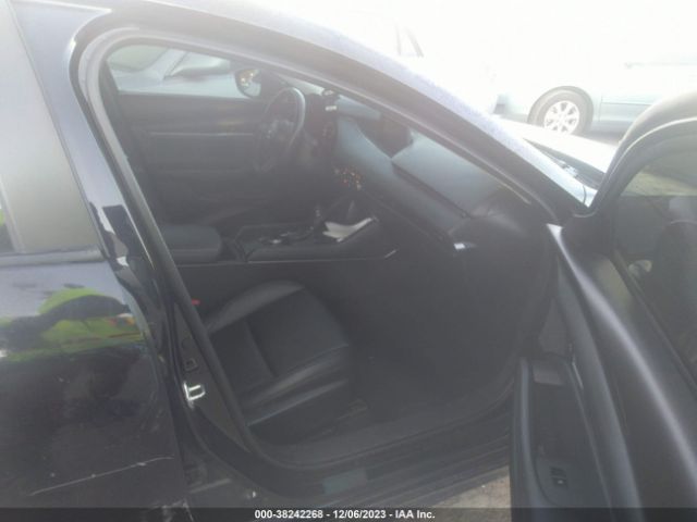 Photo 4 VIN: JM1BPABL5M1315930 - MAZDA MAZDA3 