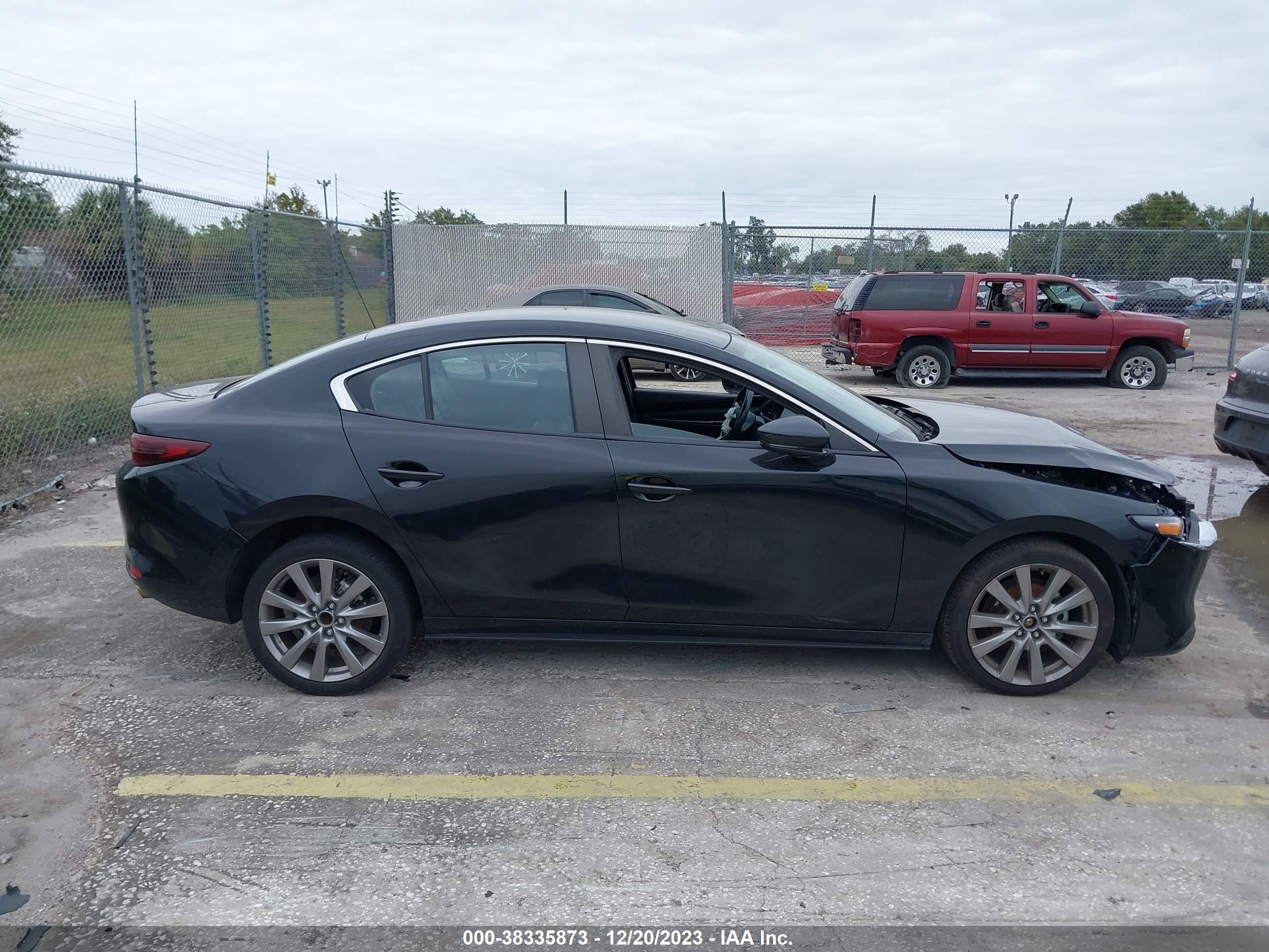 Photo 11 VIN: JM1BPABL8M1330941 - MAZDA 3 