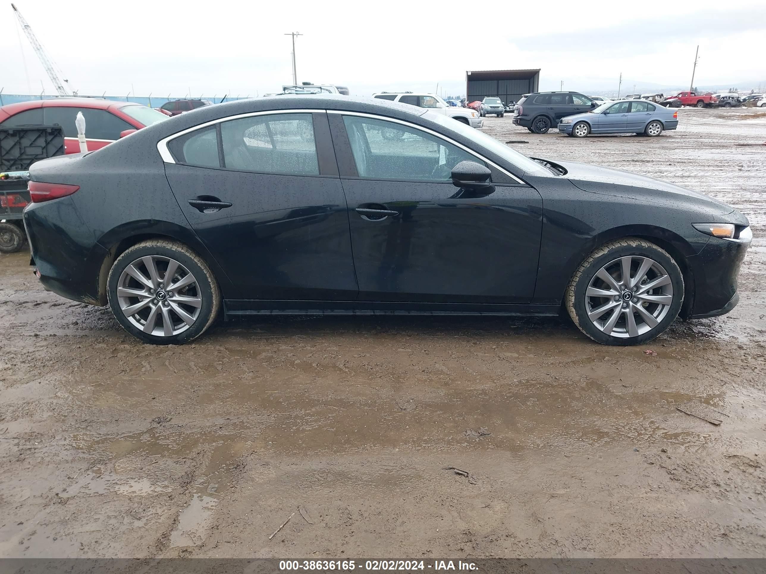 Photo 12 VIN: JM1BPABL9M1317423 - MAZDA 3 