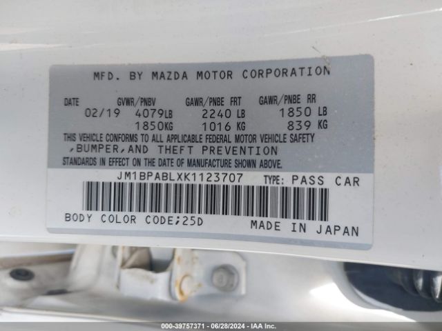 Photo 8 VIN: JM1BPABLXK1123707 - MAZDA MAZDA3 