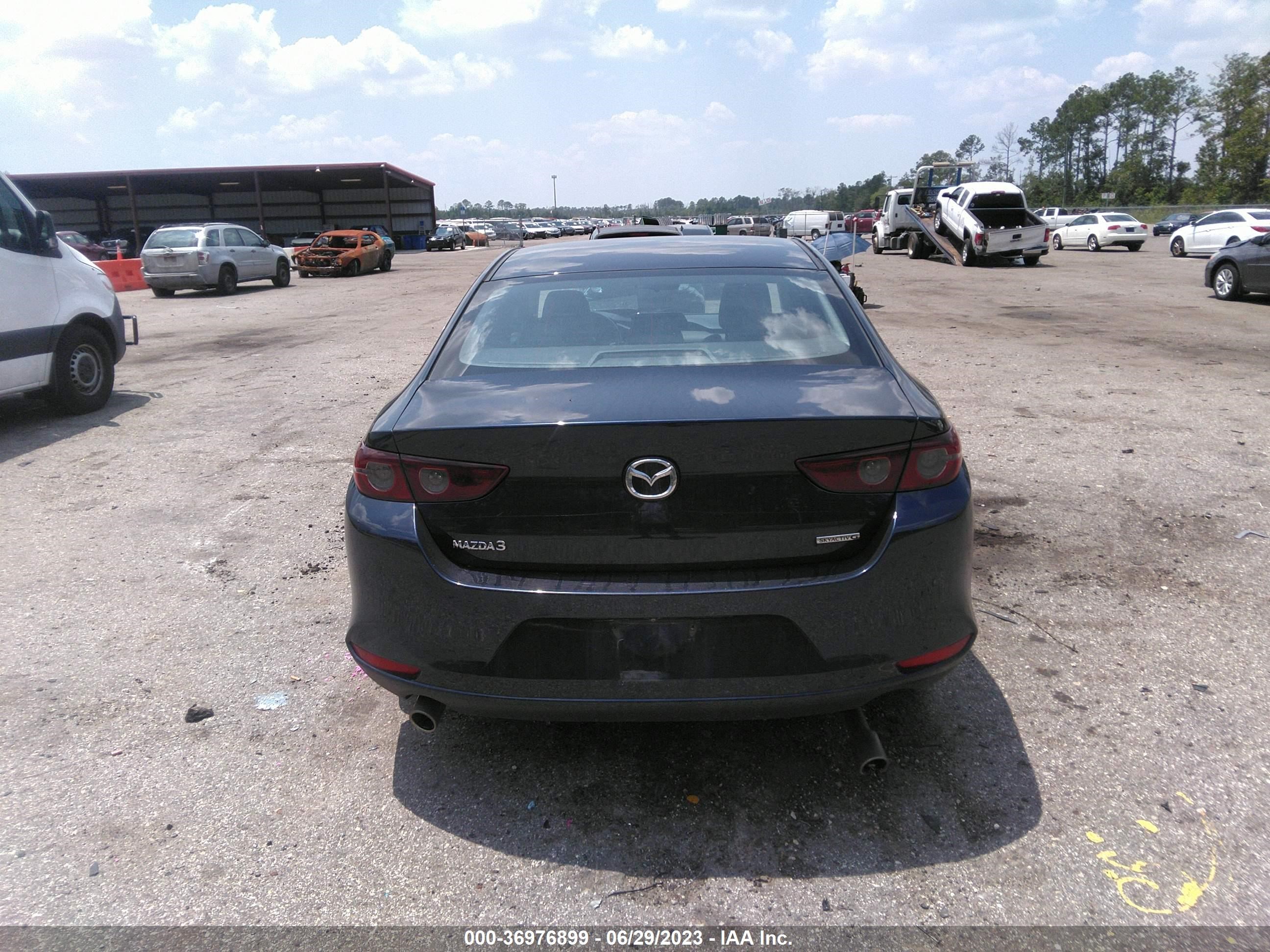 Photo 15 VIN: JM1BPABLXM1316524 - MAZDA 3 