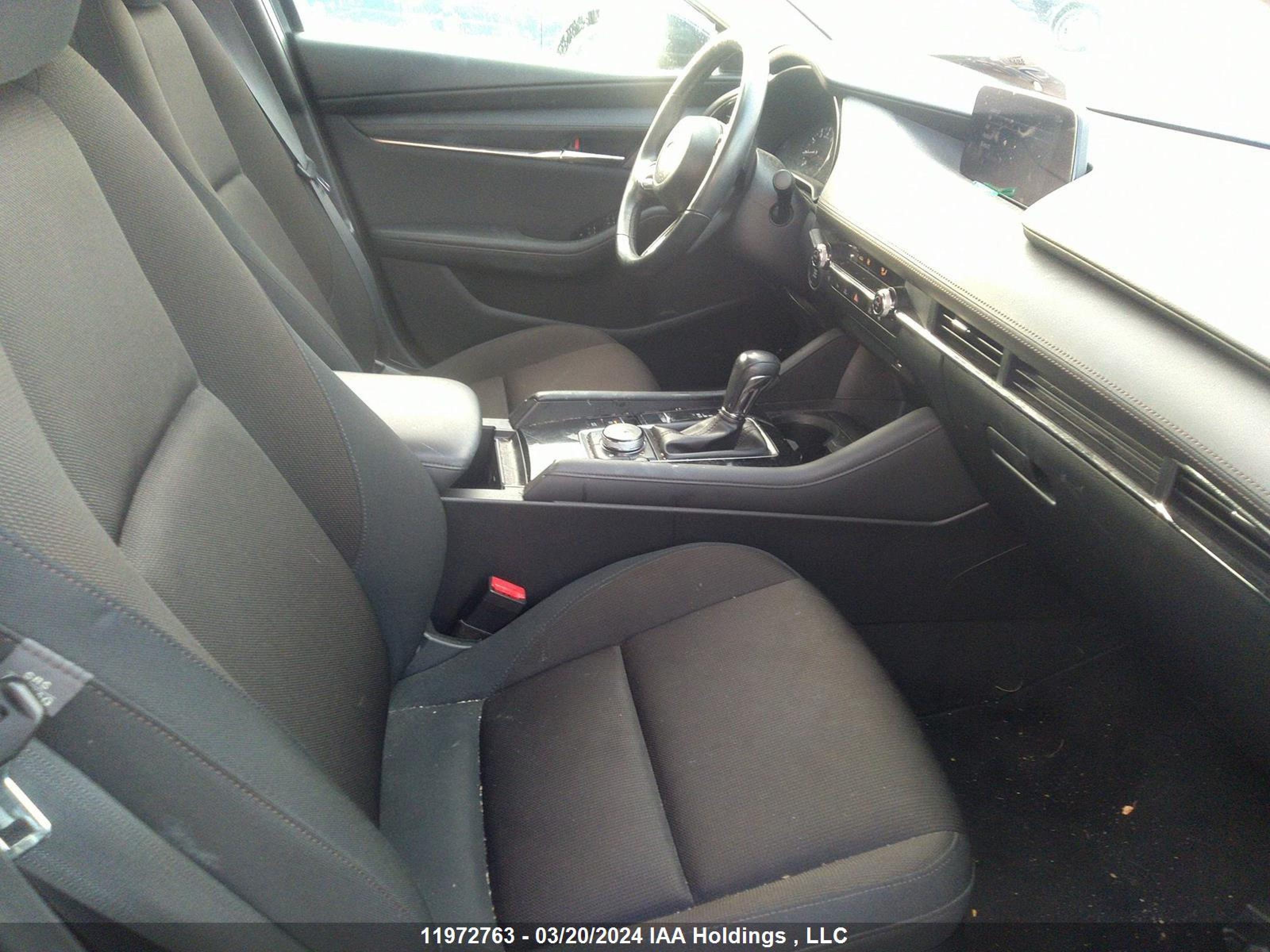 Photo 4 VIN: JM1BPACL2K1126017 - MAZDA 3 