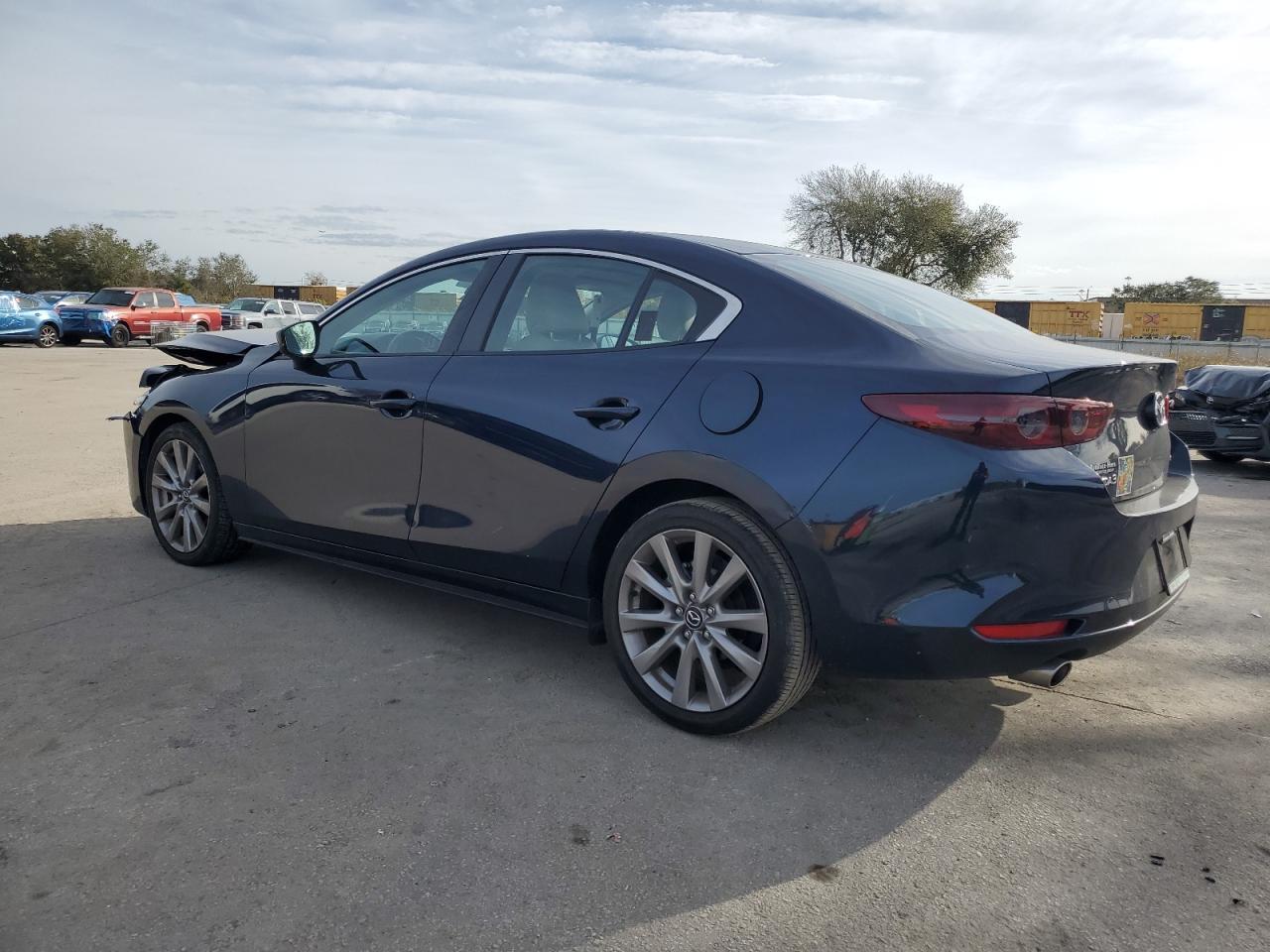 Photo 1 VIN: JM1BPACL8L1171688 - MAZDA 3 