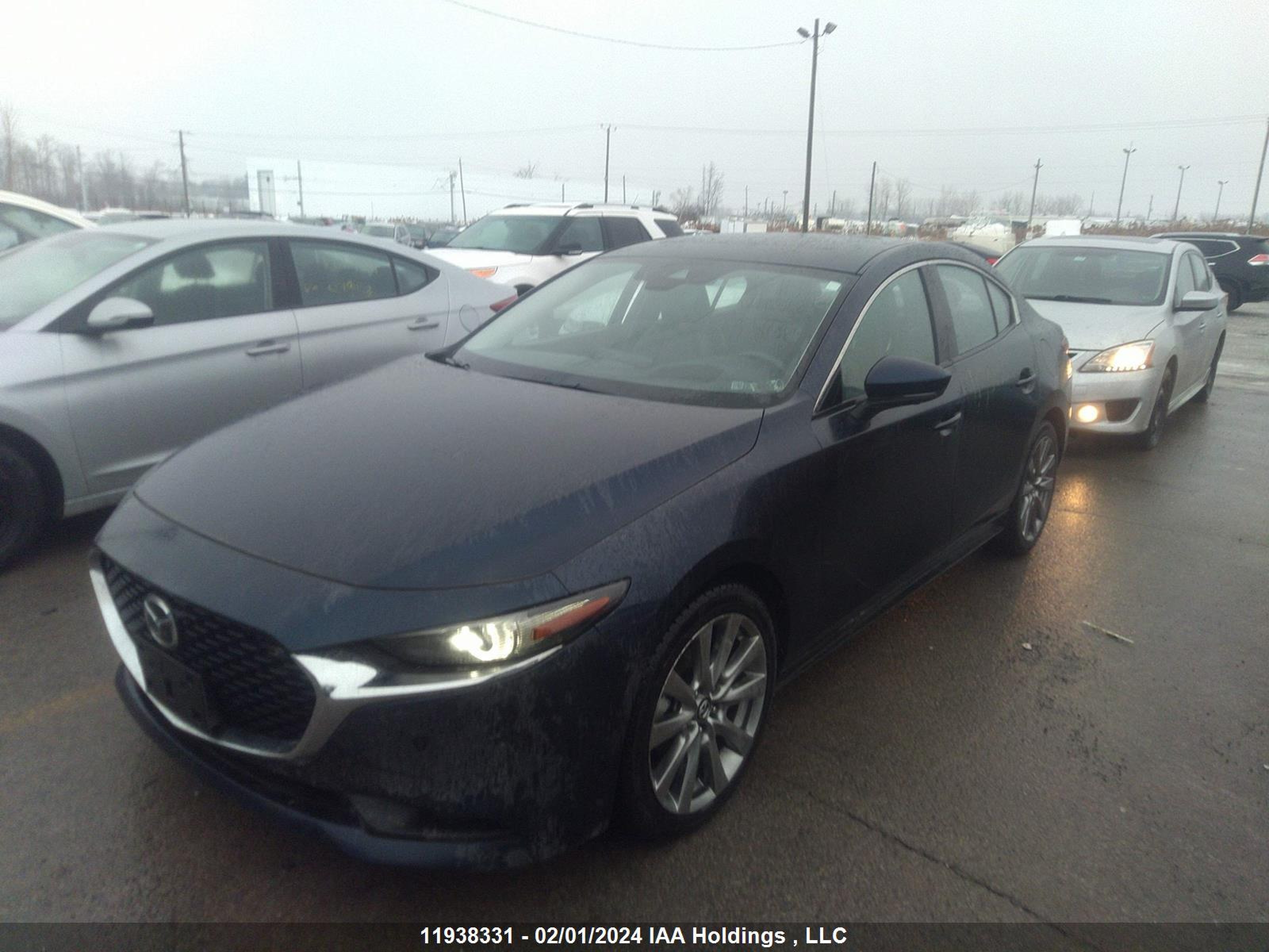 Photo 1 VIN: JM1BPADL2M1323951 - MAZDA 3 