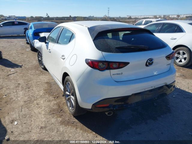 Photo 2 VIN: JM1BPAJL4M1344028 - MAZDA MAZDA3 