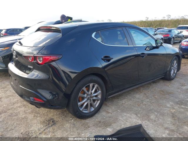 Photo 3 VIN: JM1BPAJL7N1515615 - MAZDA MAZDA3 