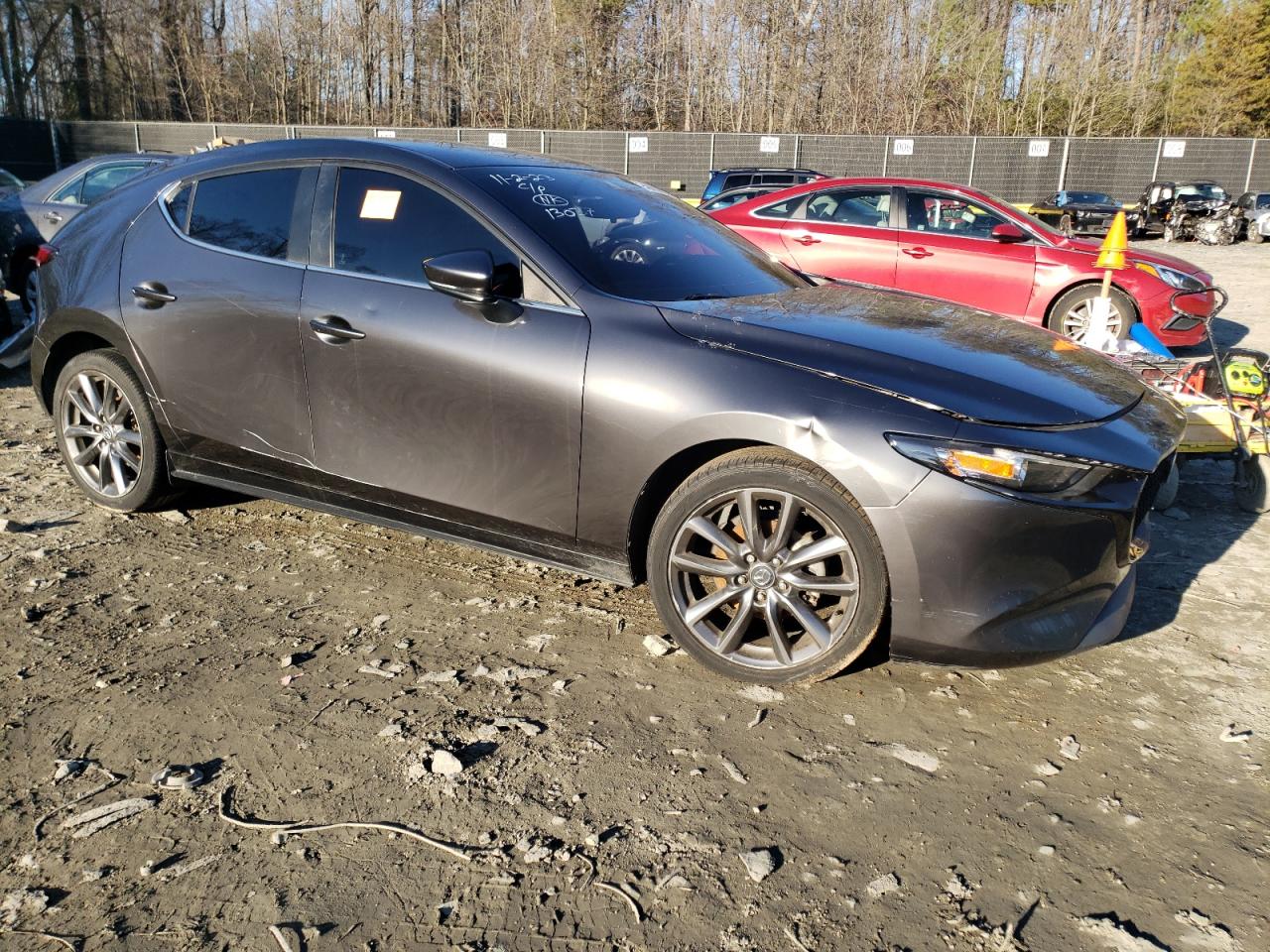 Photo 3 VIN: JM1BPAJM3K1120187 - MAZDA 3 