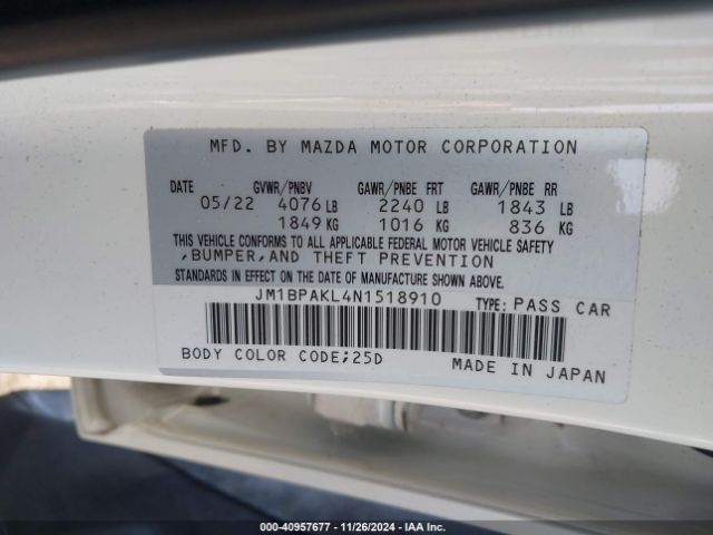 Photo 8 VIN: JM1BPAKL4N1518910 - MAZDA MAZDA3 