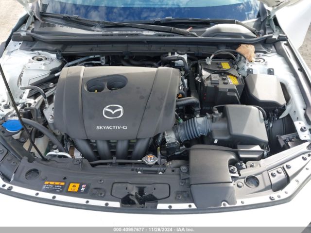 Photo 9 VIN: JM1BPAKL4N1518910 - MAZDA MAZDA3 