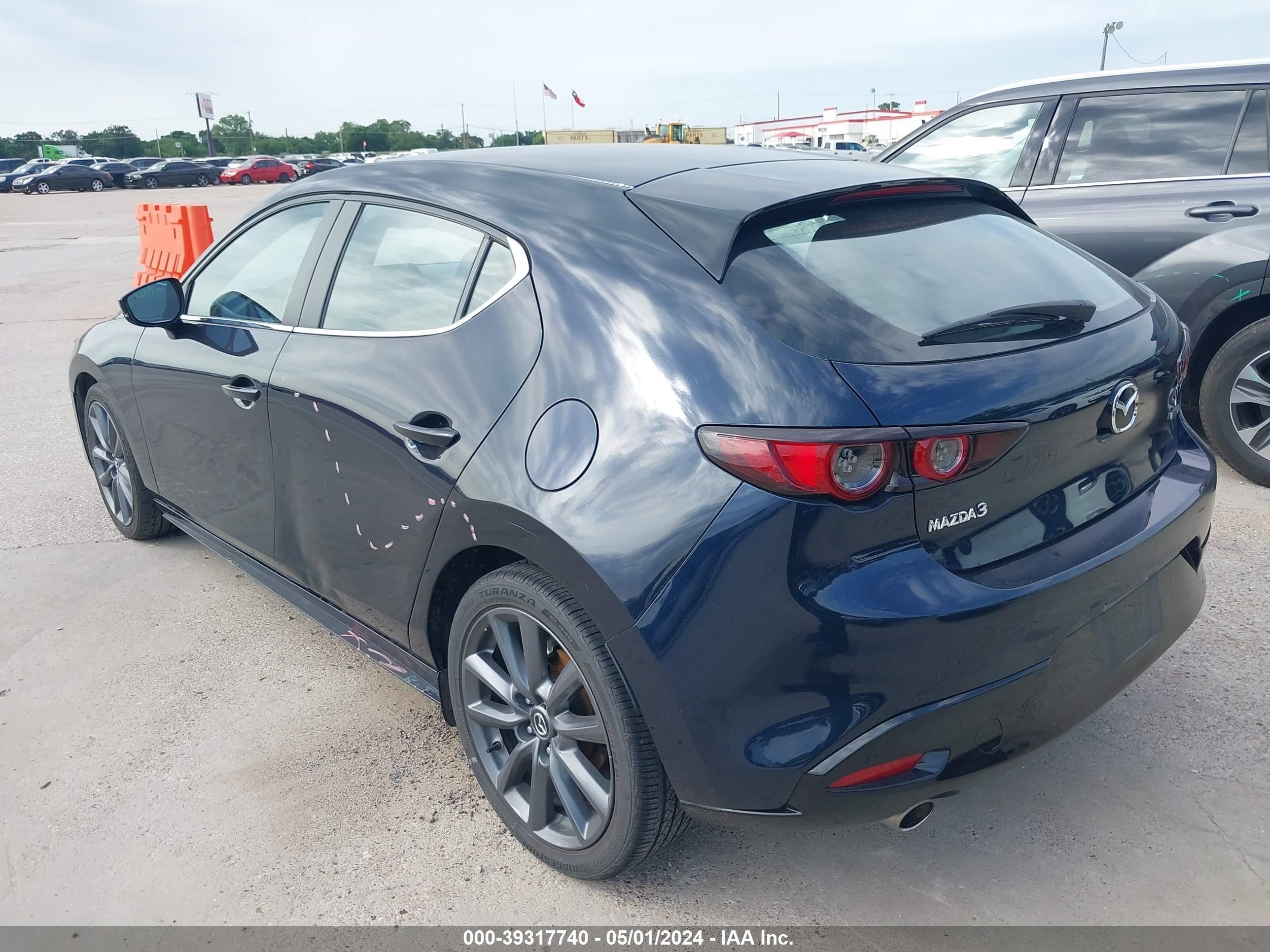 Photo 2 VIN: JM1BPAKL6M1336740 - MAZDA 3 