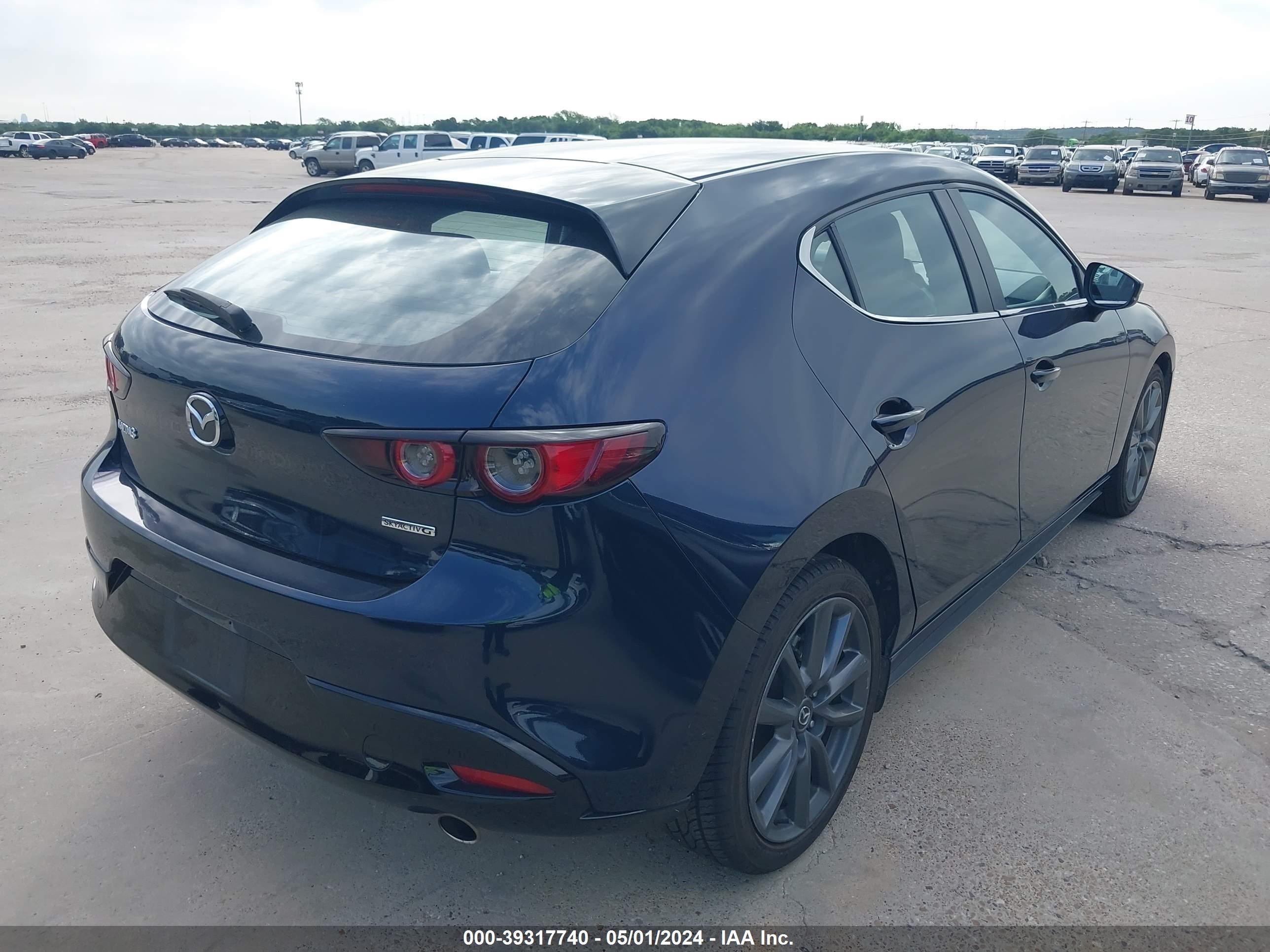 Photo 3 VIN: JM1BPAKL6M1336740 - MAZDA 3 