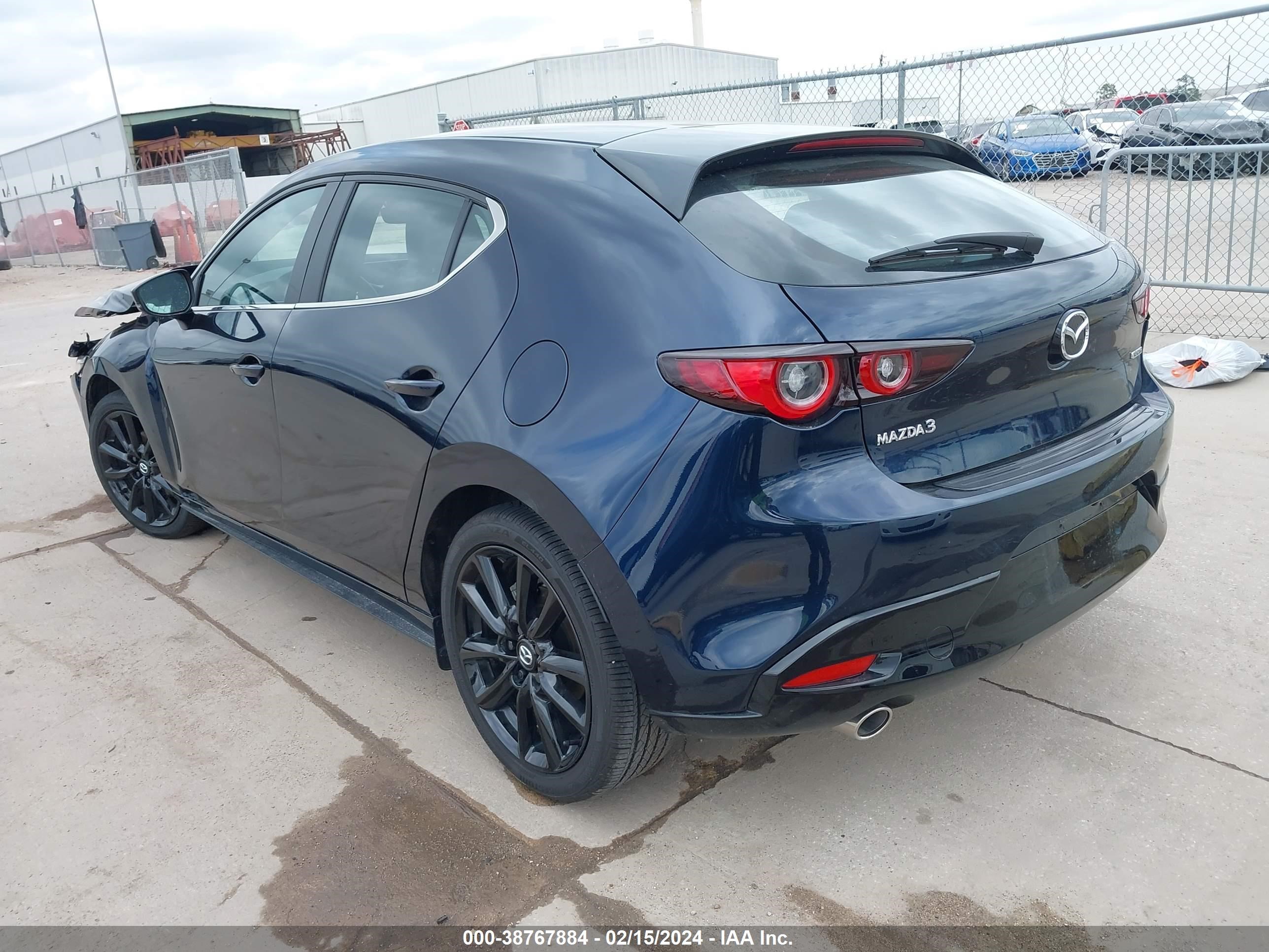 Photo 2 VIN: JM1BPAKM5R1701442 - MAZDA 3 