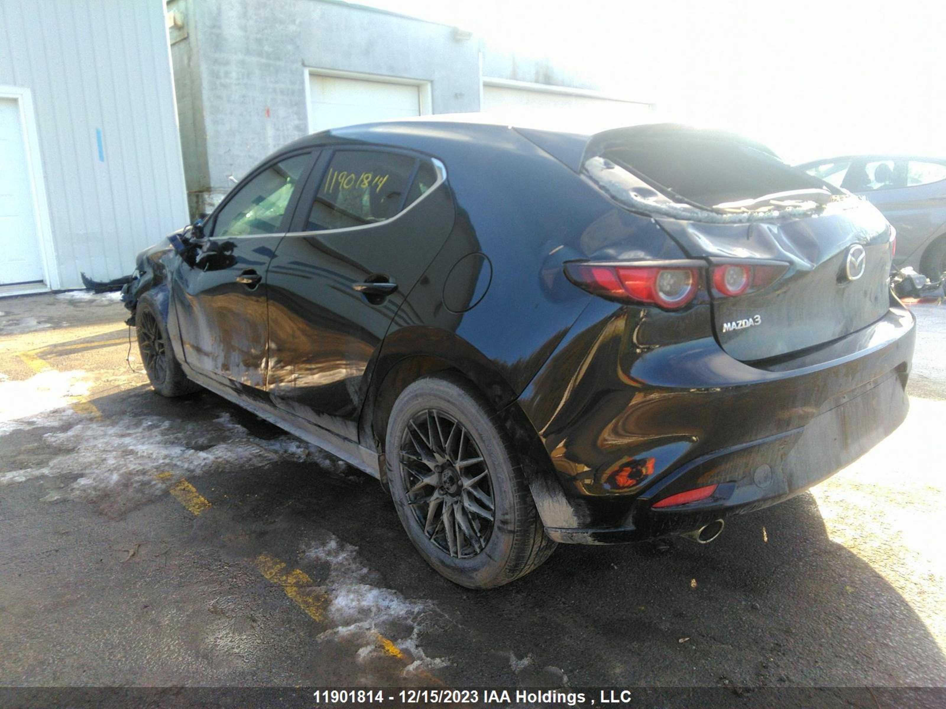 Photo 2 VIN: JM1BPALL0M1348624 - MAZDA 3 