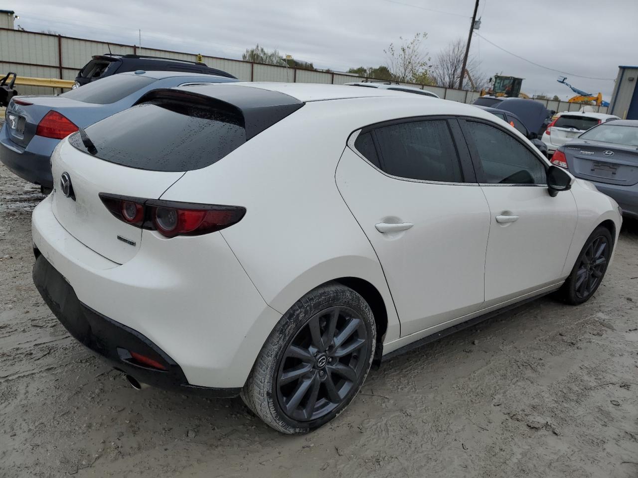 Photo 2 VIN: JM1BPALL6M1401469 - MAZDA 3 