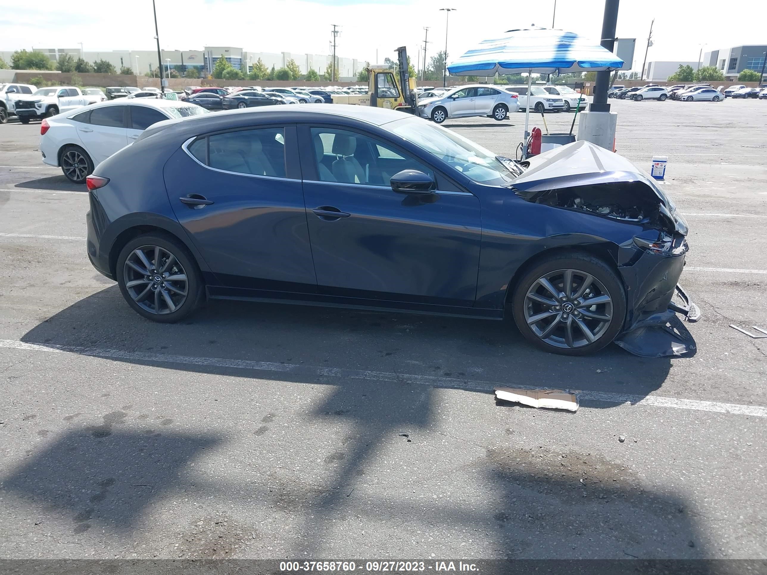 Photo 12 VIN: JM1BPALL7N1521105 - MAZDA MAZDA3 HATCHBACK 