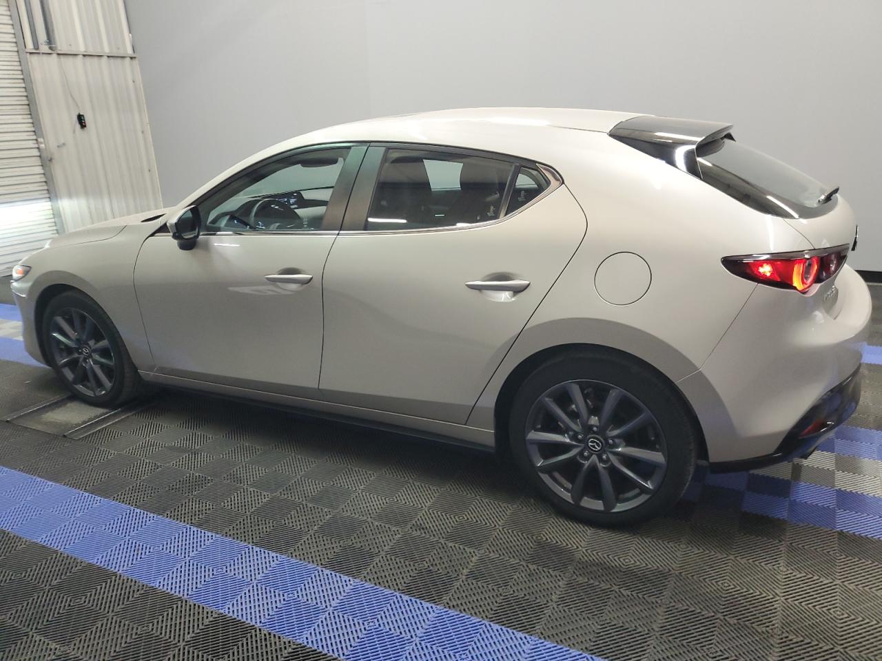 Photo 1 VIN: JM1BPALM8P1610516 - MAZDA 3 