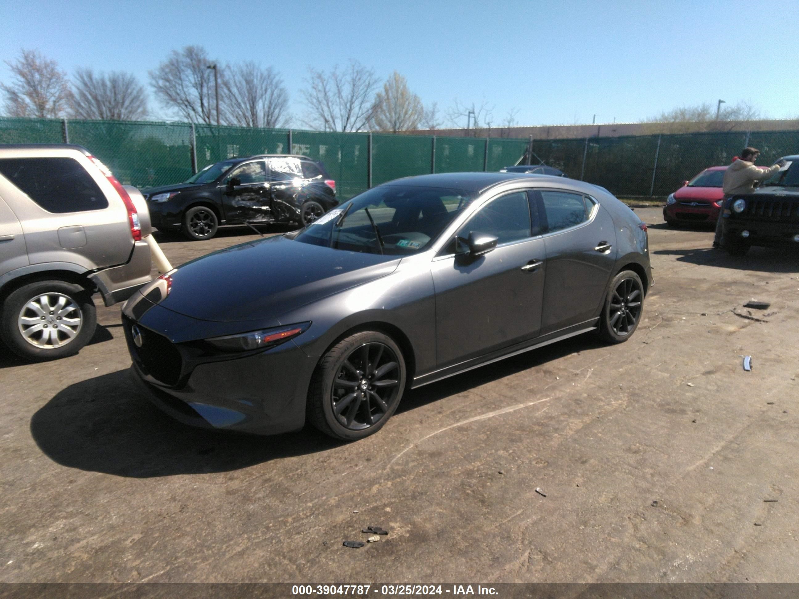 Photo 1 VIN: JM1BPAML5M1334569 - MAZDA 3 