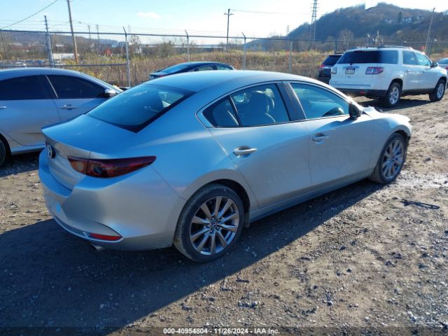 Photo 3 VIN: JM1BPBAM8K1116996 - MAZDA MAZDA3 