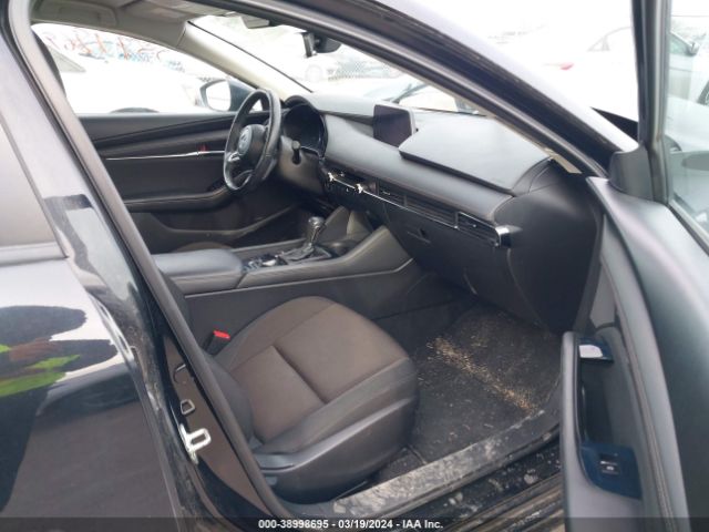 Photo 4 VIN: JM1BPBCM3K1114232 - MAZDA MAZDA3 