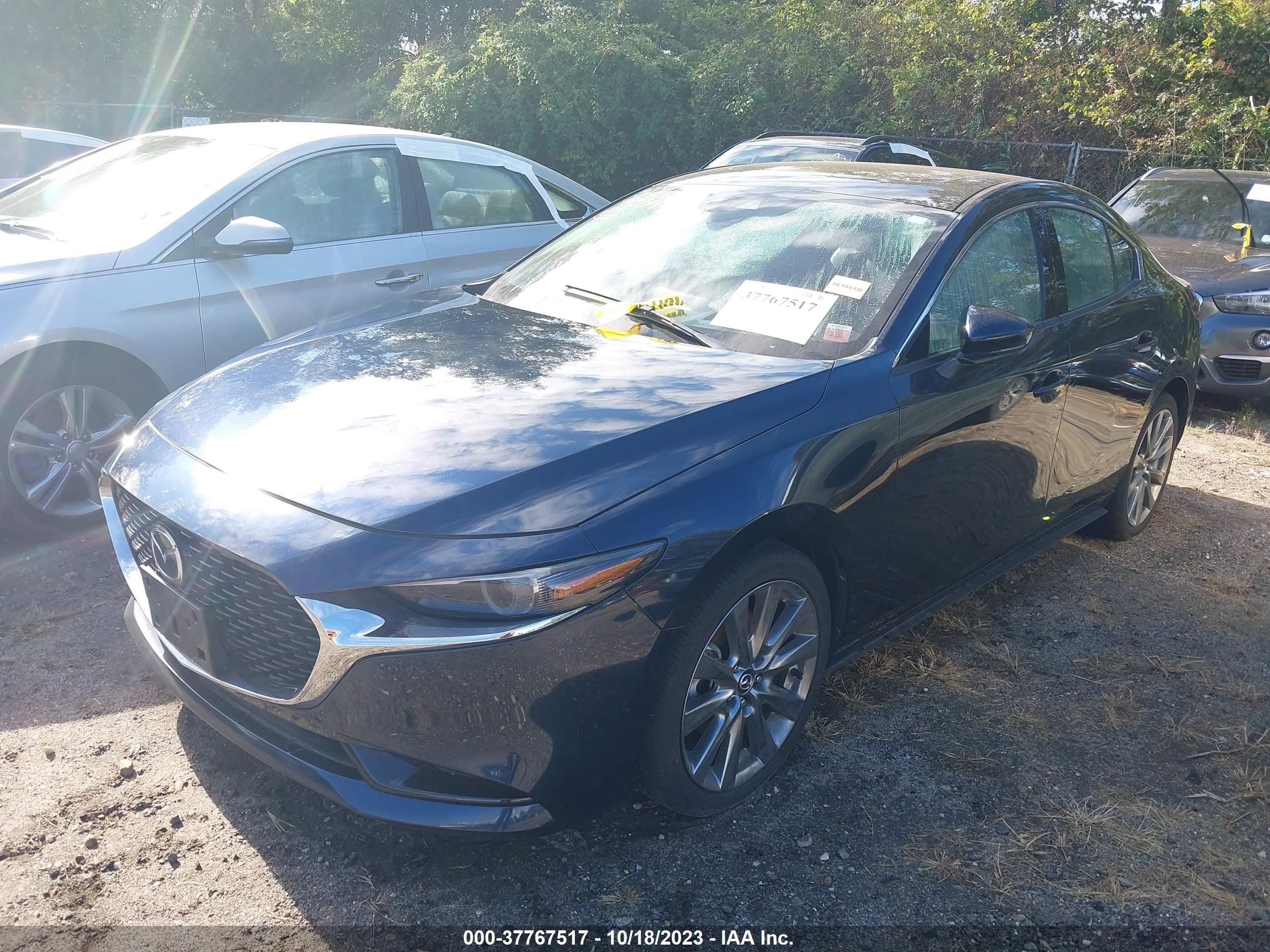 Photo 1 VIN: JM1BPBDL6M1334960 - MAZDA 3 