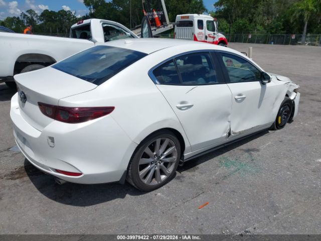 Photo 3 VIN: JM1BPBDM2K1132915 - MAZDA MAZDA3 