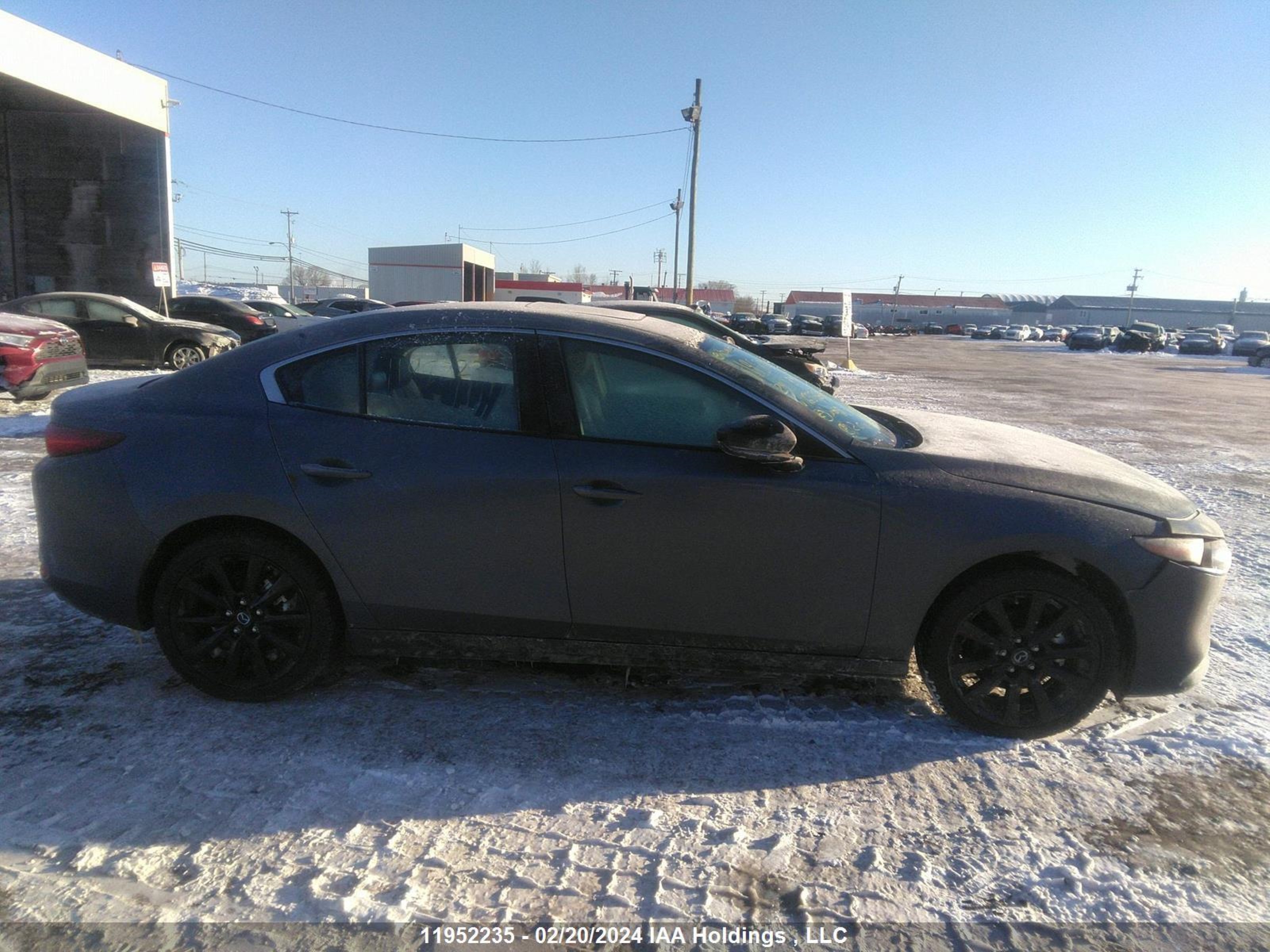 Photo 12 VIN: JM1BPBDY9R1657676 - MAZDA 3 