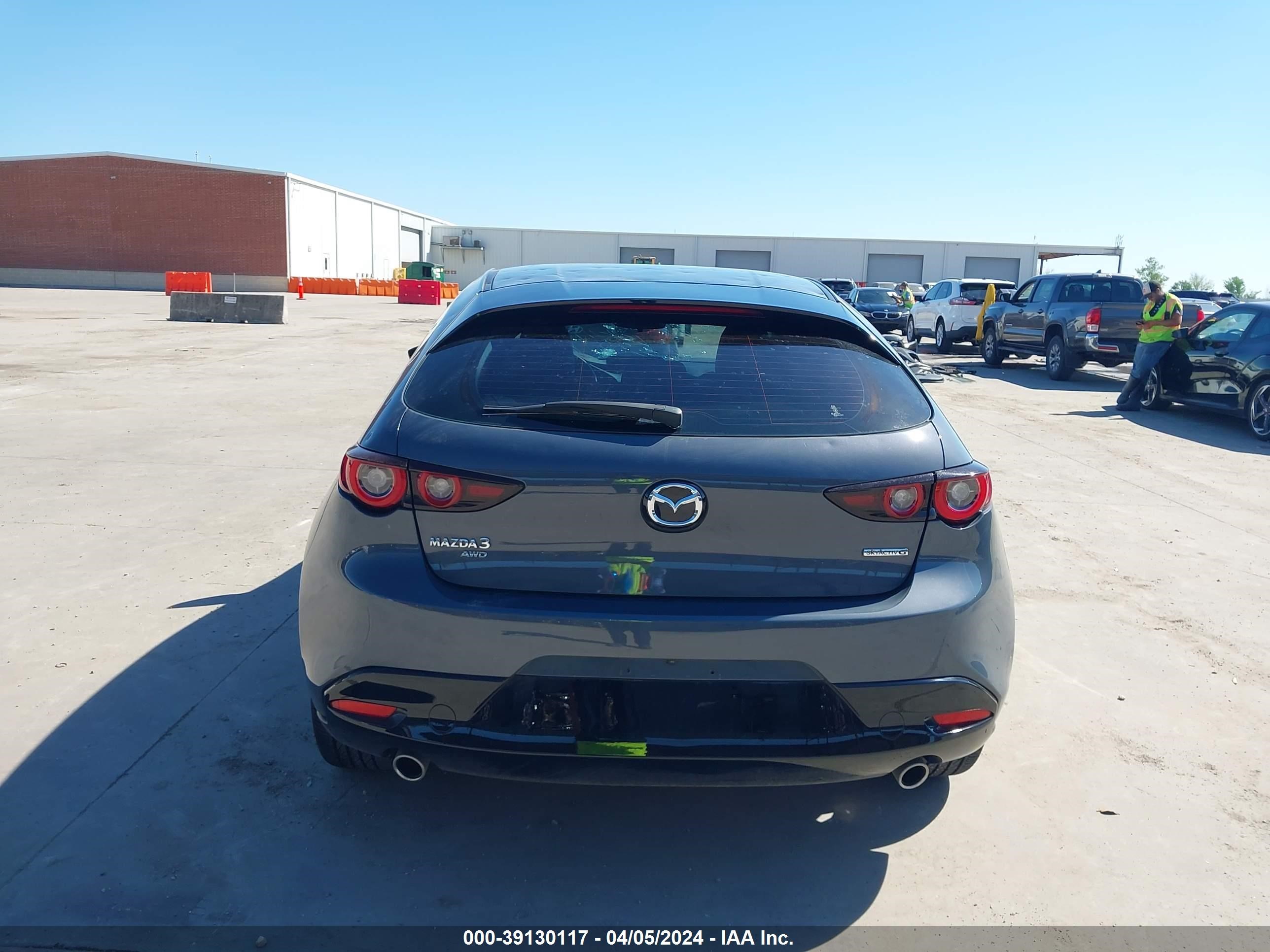 Photo 15 VIN: JM1BPBLM7R1650448 - MAZDA 3 